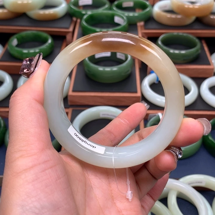 和田玉手镯57圈口未镶嵌