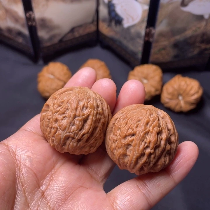 把件文玩核桃35全品未打底。