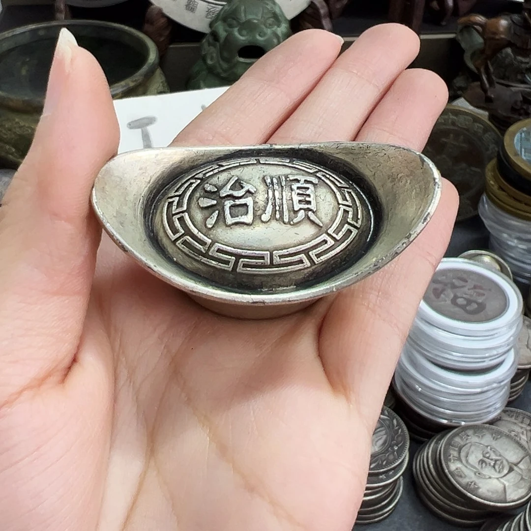 金属复古风格摆件