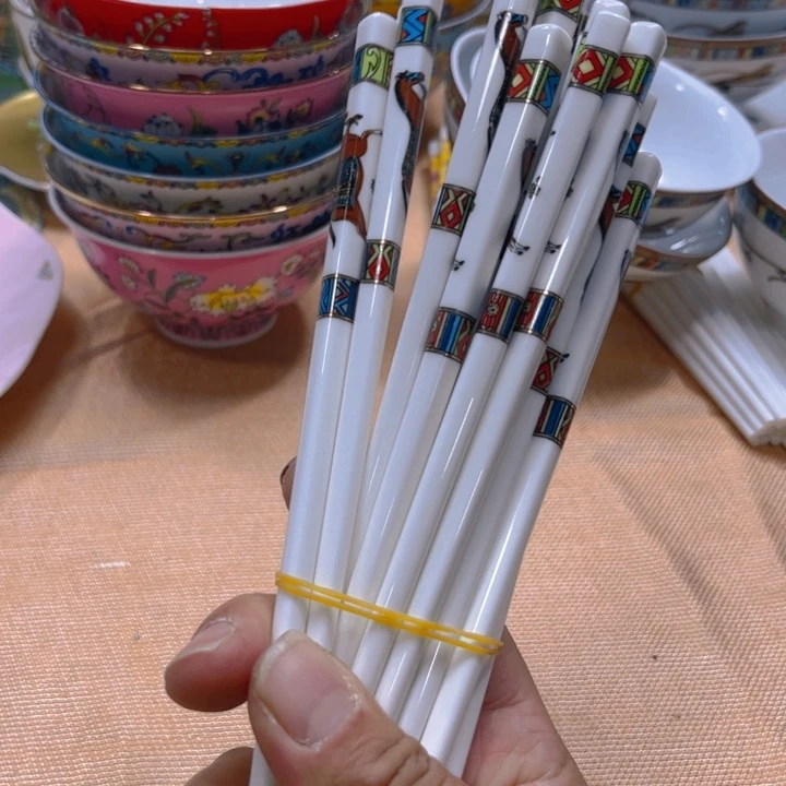 瓷片爱马筷子十双位数