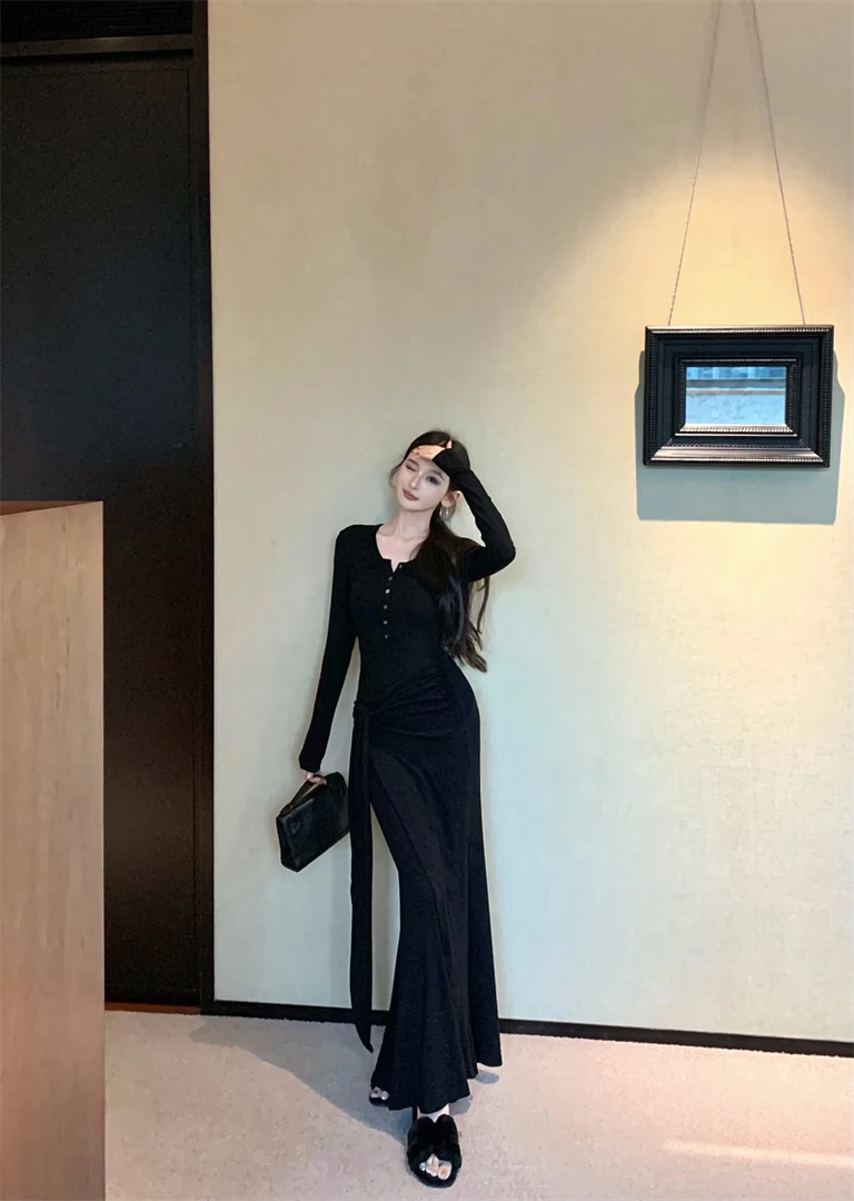 设计感气质修身显瘦纯色绑带连衣长裙#A818