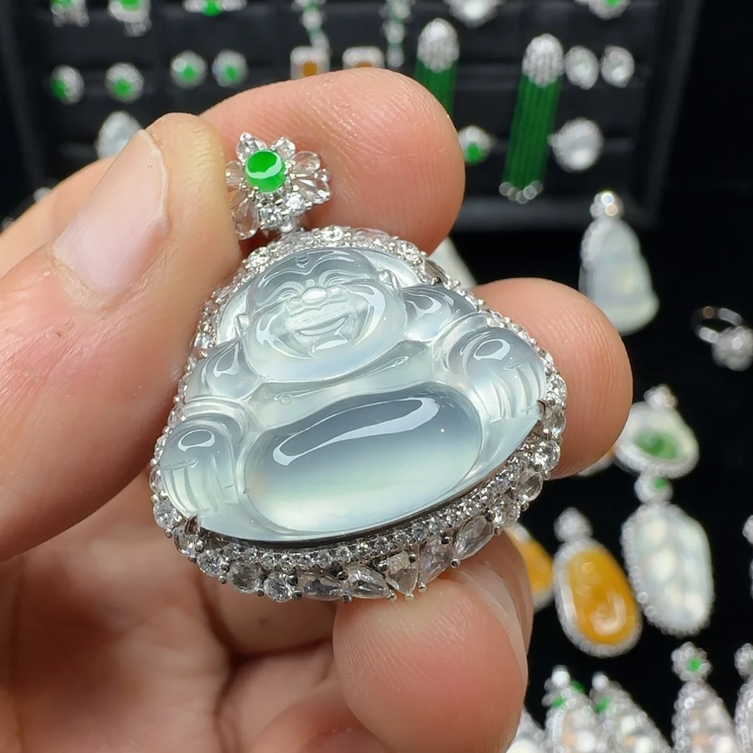 翡翠18K金镶嵌颈饰天然翡翠