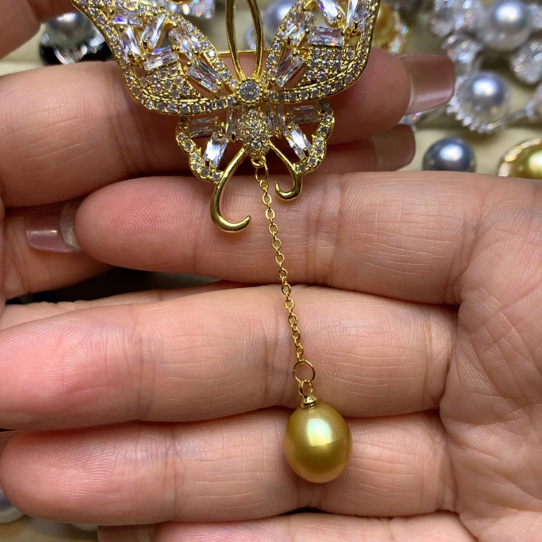 未镶嵌胸饰海水珍珠