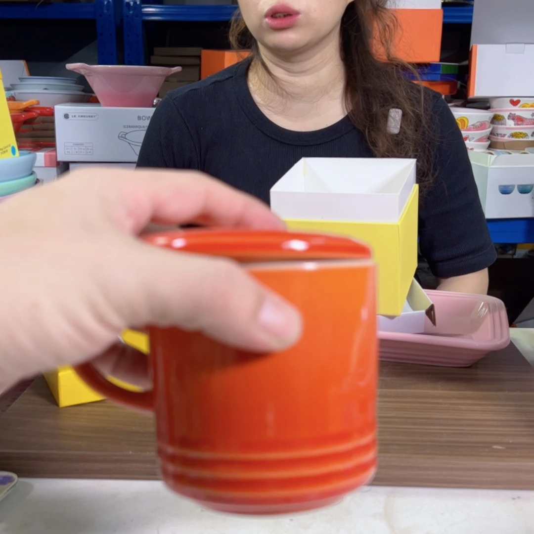 陶瓷橙色带盖bei子