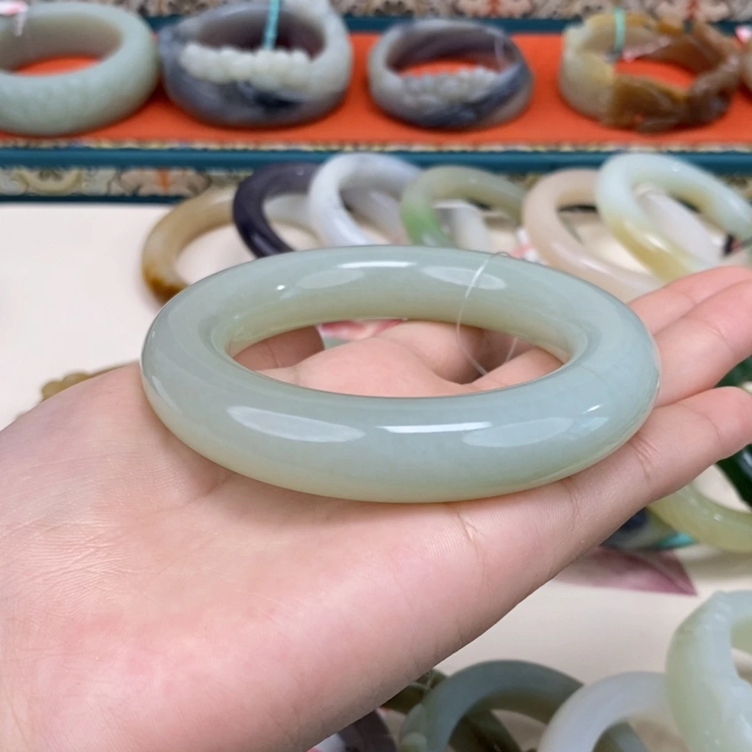 和田玉手镯未镶嵌58.2