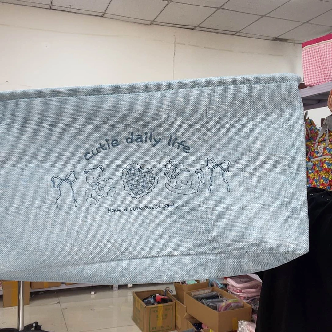 PU化妆包等各种产品和