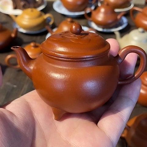 茶壶紫砂程**磊紫沙壶……