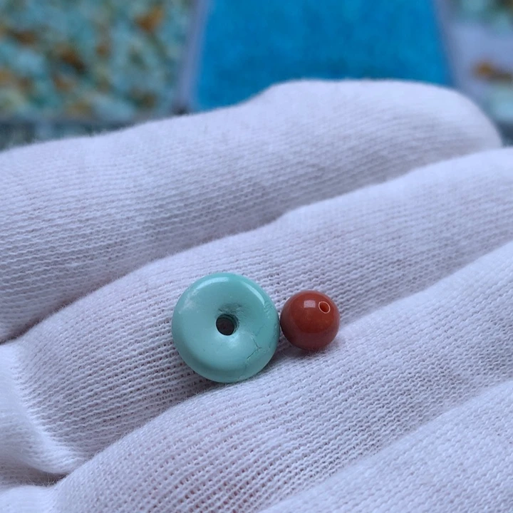 南红玛瑙未镶嵌珠宝奇石