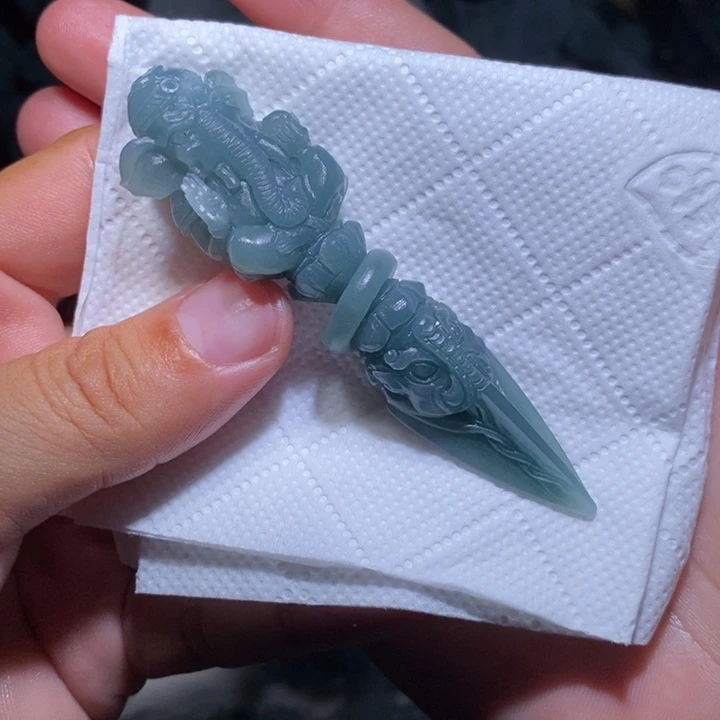 定制翡翠未镶嵌迎**年毛