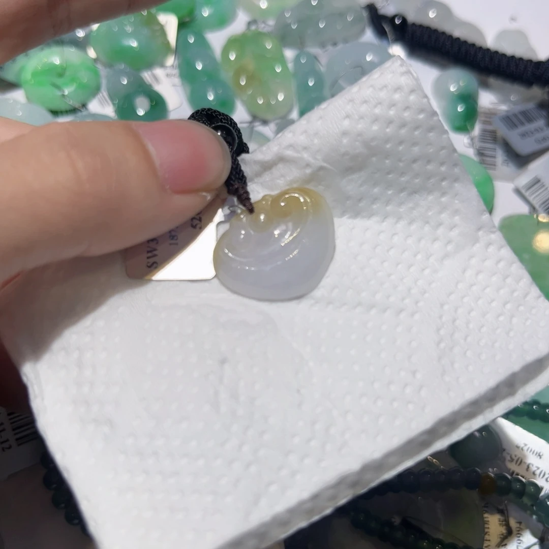 翡翠颈饰未镶嵌天然翡翠A货