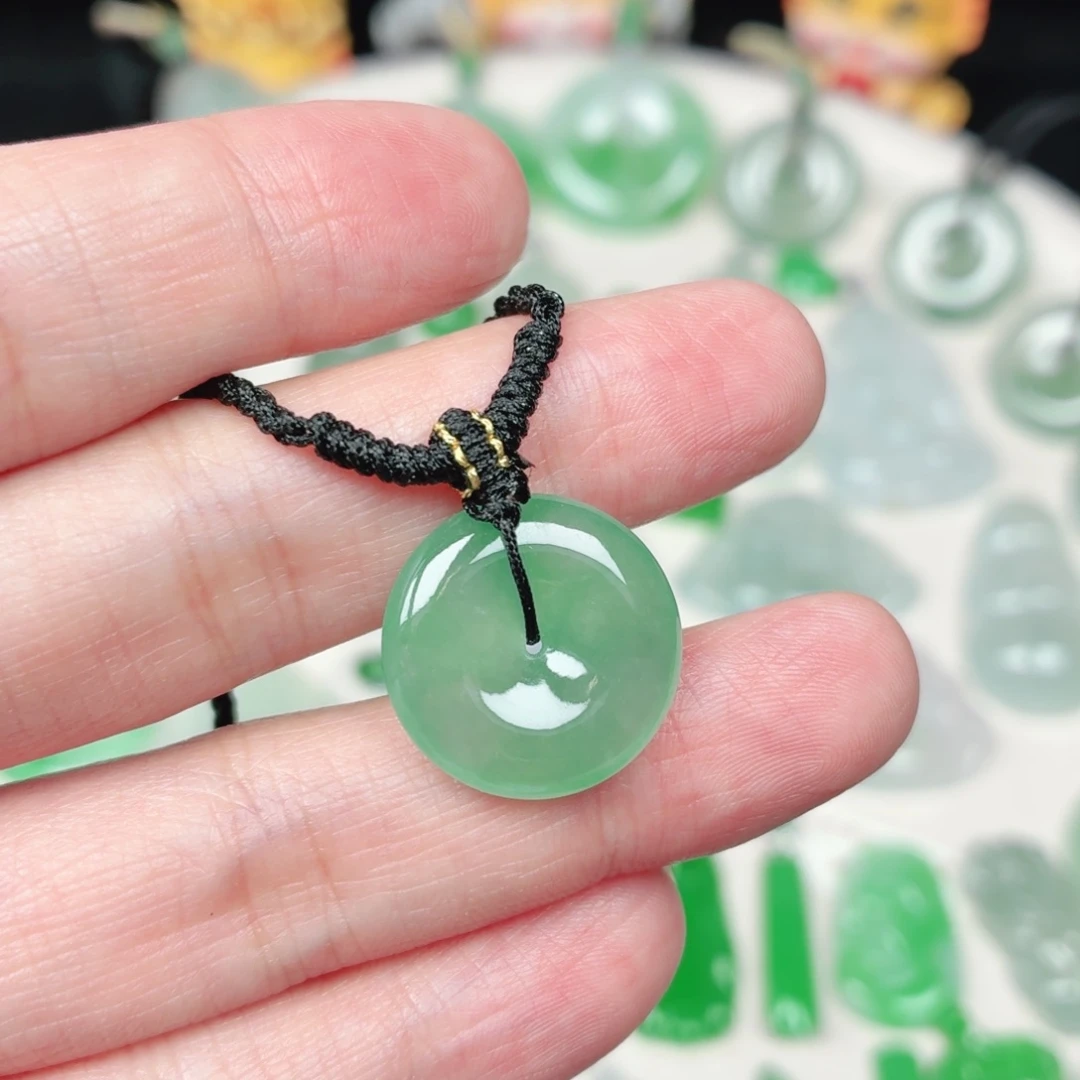 翡翠未镶嵌颈饰缅甸天然A货翡翠