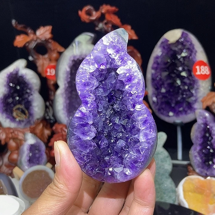 紫晶未镶嵌大型摆件（非配饰）