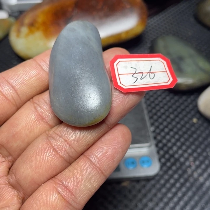 颈饰未镶嵌和田玉326