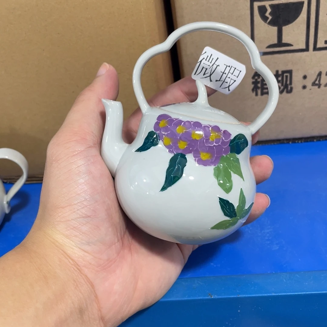 釉下手绘茶具微瑕