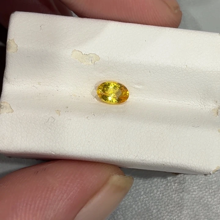 彩色蓝宝石裸石裸石65.5分