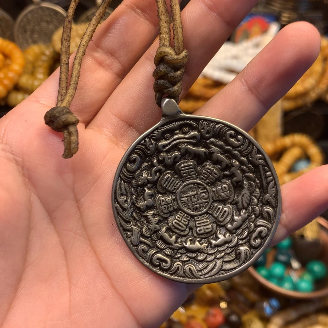 泥塑娘啦擦擦骰子