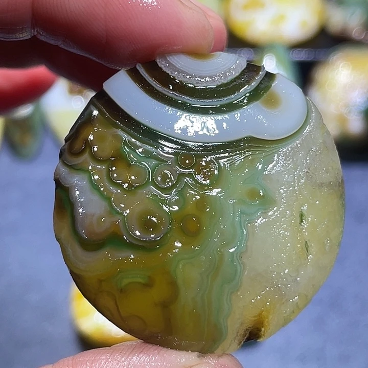 玛瑙/玉髓未镶嵌珠宝奇石