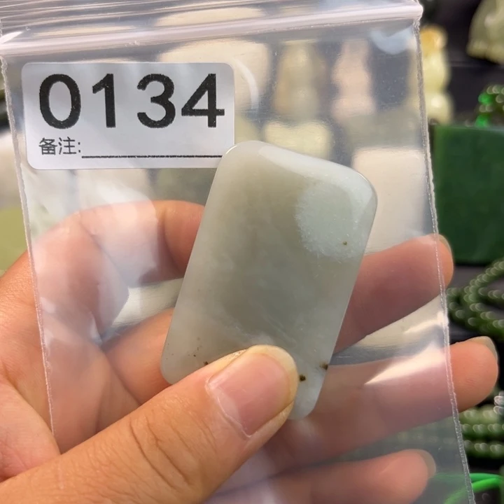 和田玉未镶嵌珠宝半成品