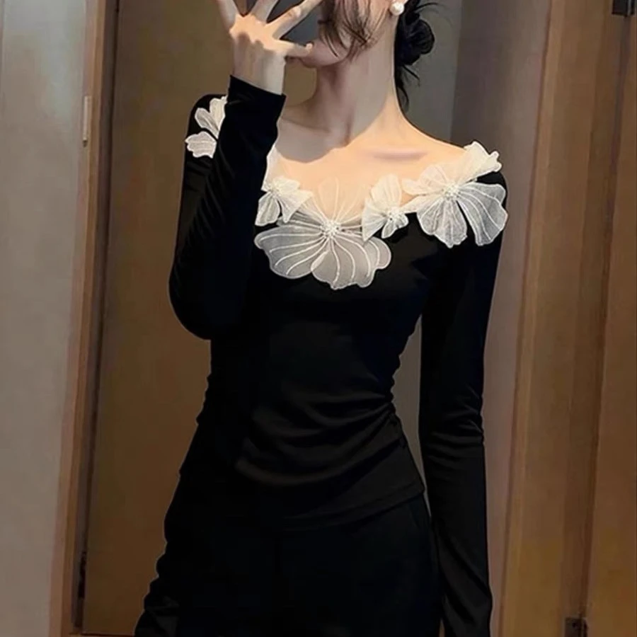 SS2989法式别致立体花卉一字肩上衣女秋设计感小众长袖T恤高级感