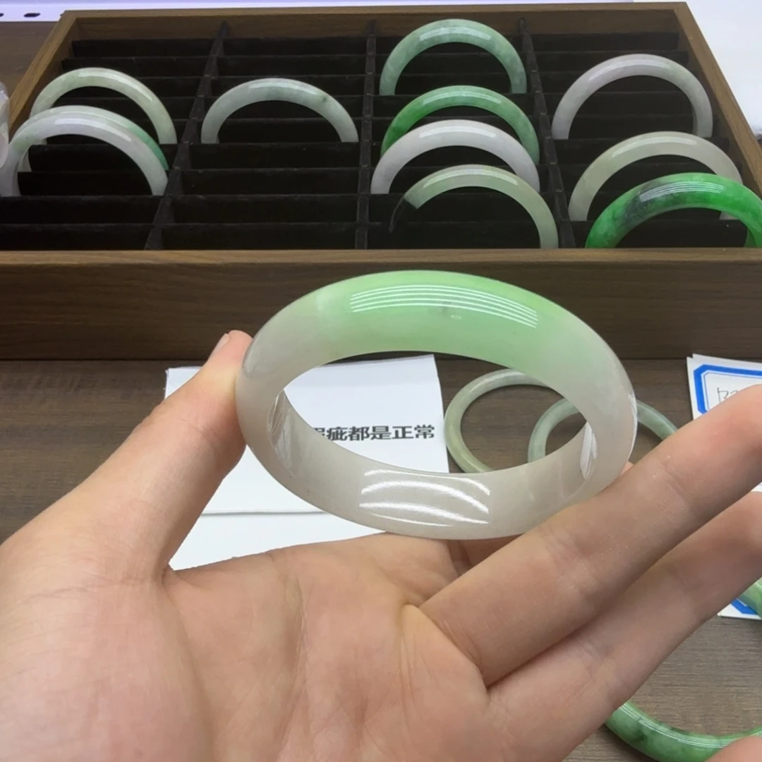 未镶嵌手镯翡翠B20