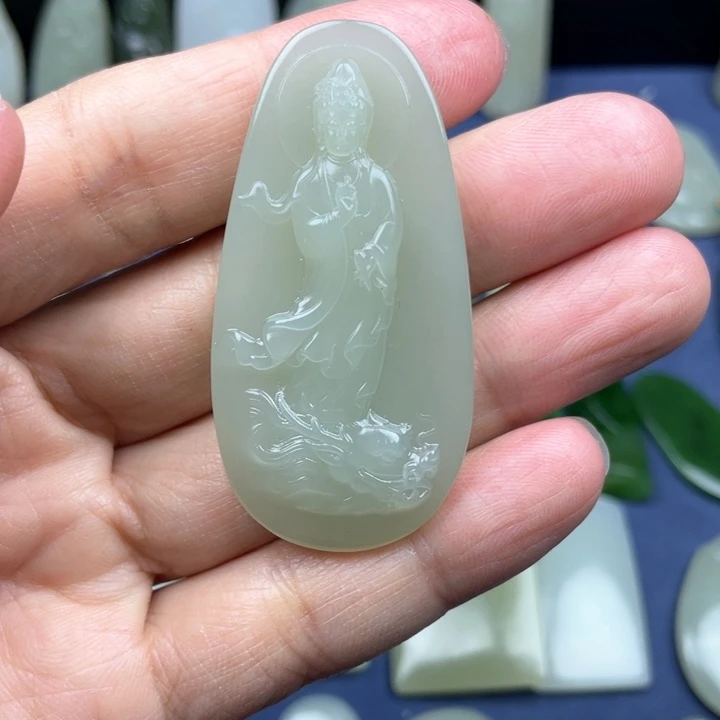 和田玉颈饰未镶嵌k**康