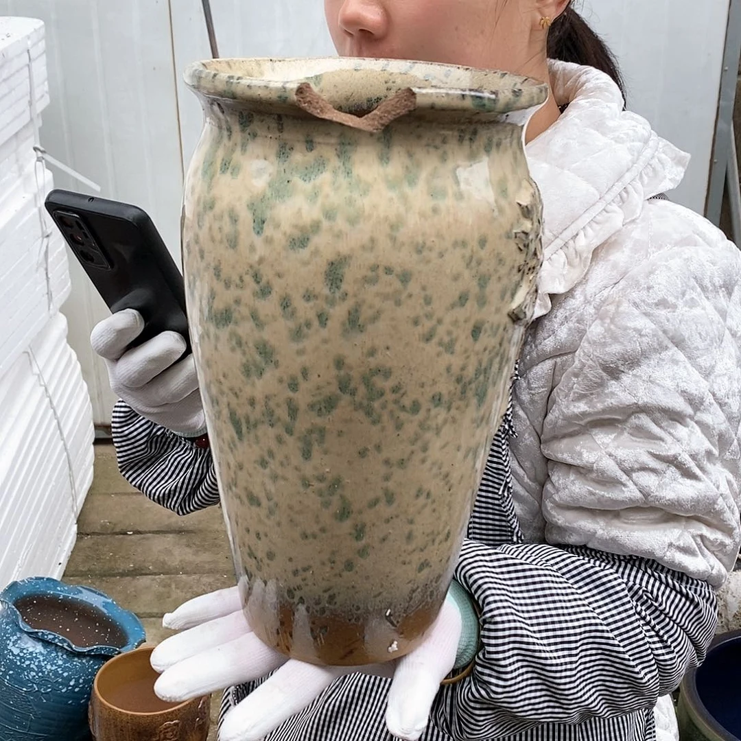 红泥花盆暇疵口18高28
