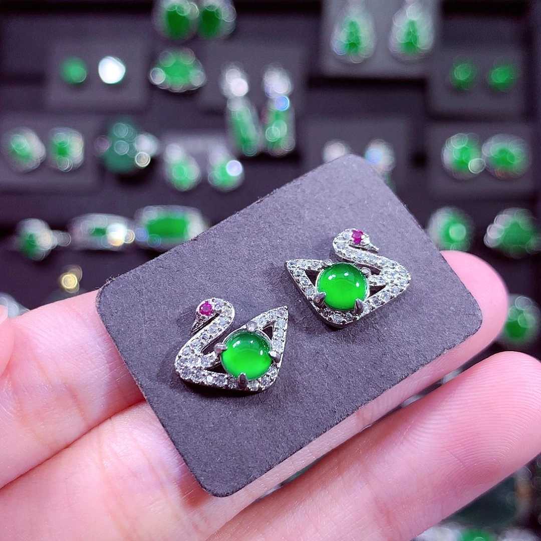 颈饰未镶嵌翡翠天然