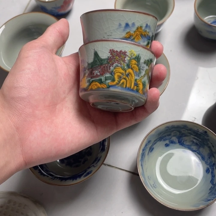 摆件青花釉山水客杯2个
