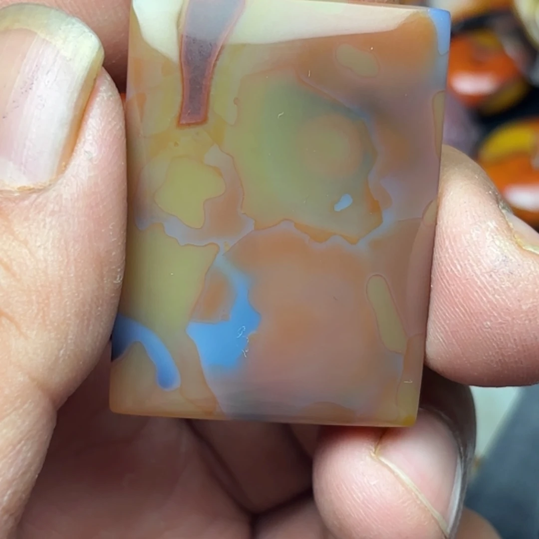 自***6玛瑙/玉髓未镶嵌玛瑙