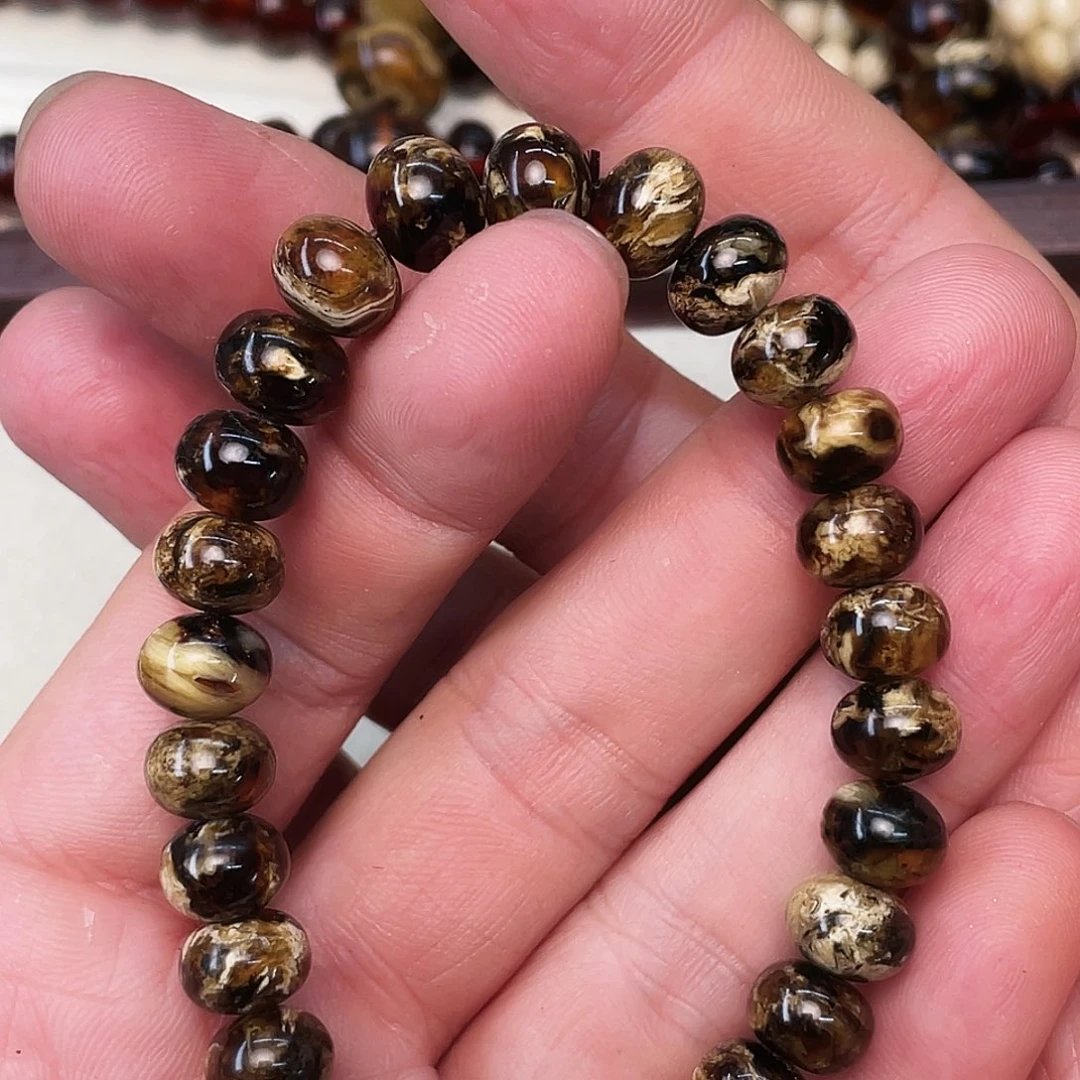 琥珀未镶嵌裸石九91425