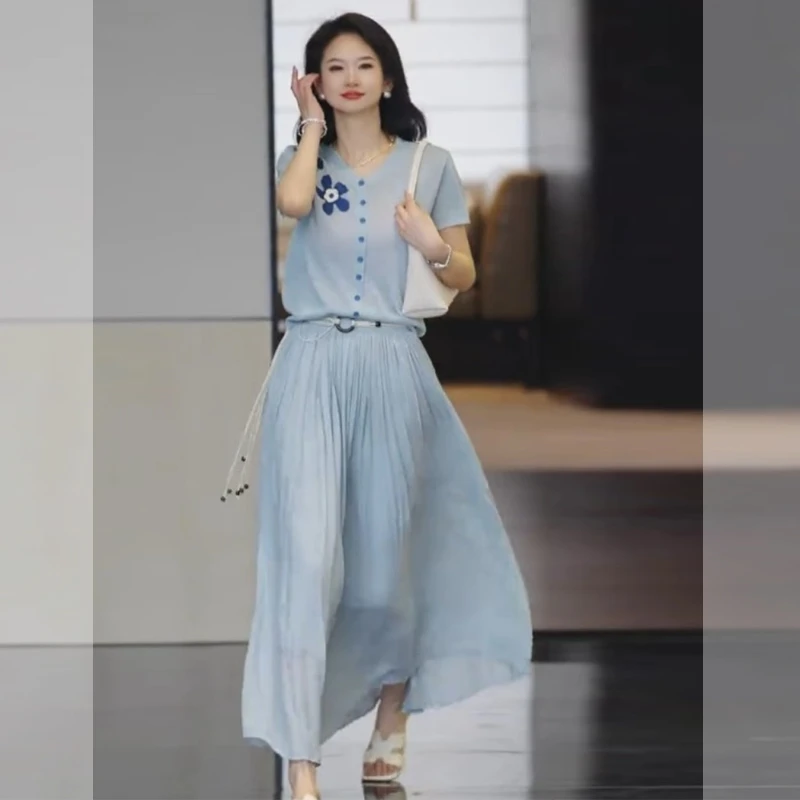 蓝色套装女2025新款夏季小清新一整套穿搭印花短袖上衣搭配半身裙