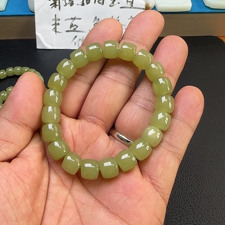 和田玉未镶嵌手链