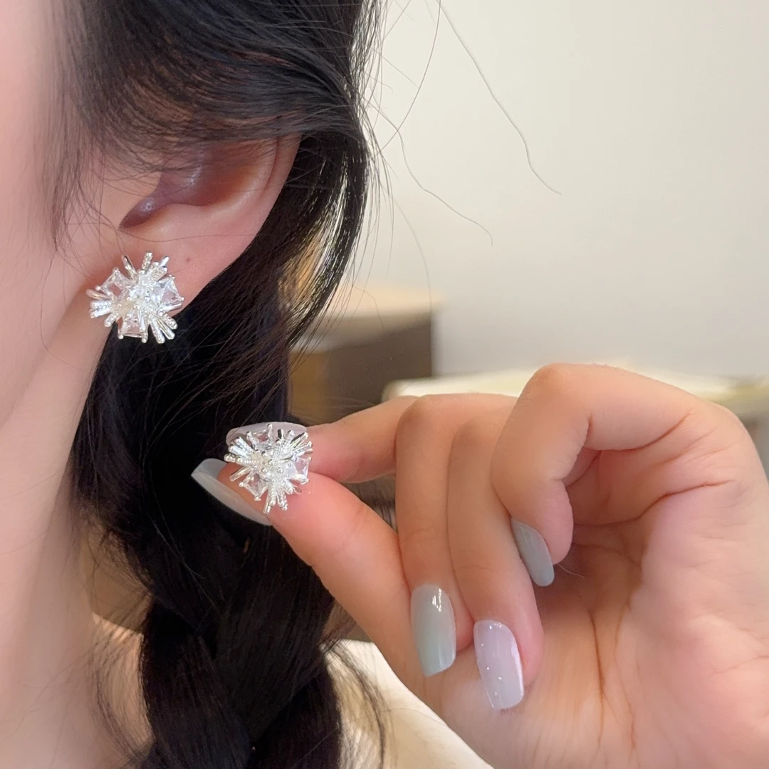 黑糖【耳饰】轻奢烟花方糖锆锆耳钉百搭小众精致耳环E1715