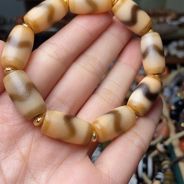 玛瑙/玉髓足铂镶嵌手链