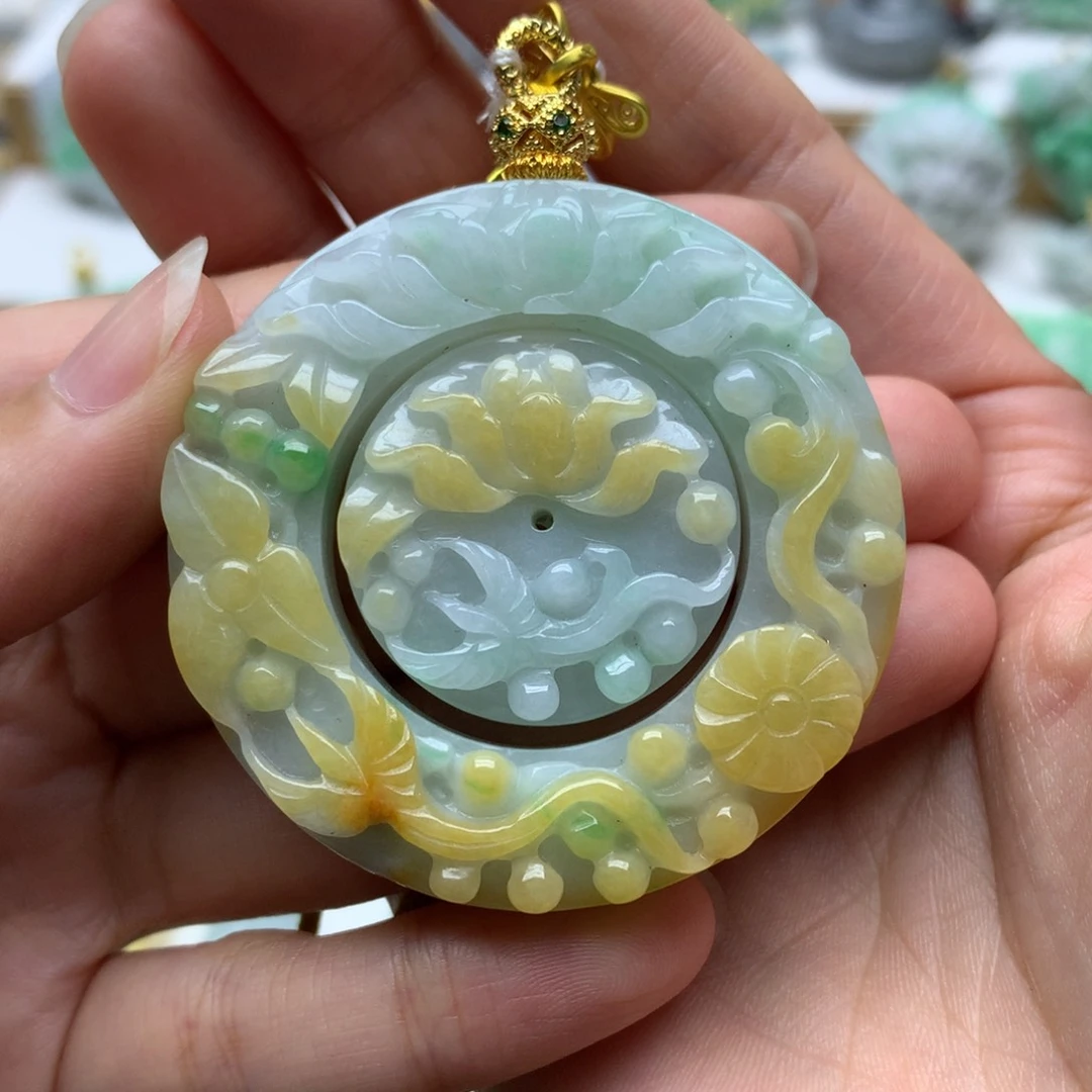 翡翠未镶嵌颈饰翡翠