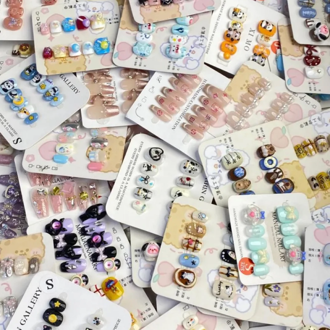 穿戴甲默认微瑕，介意勿拍