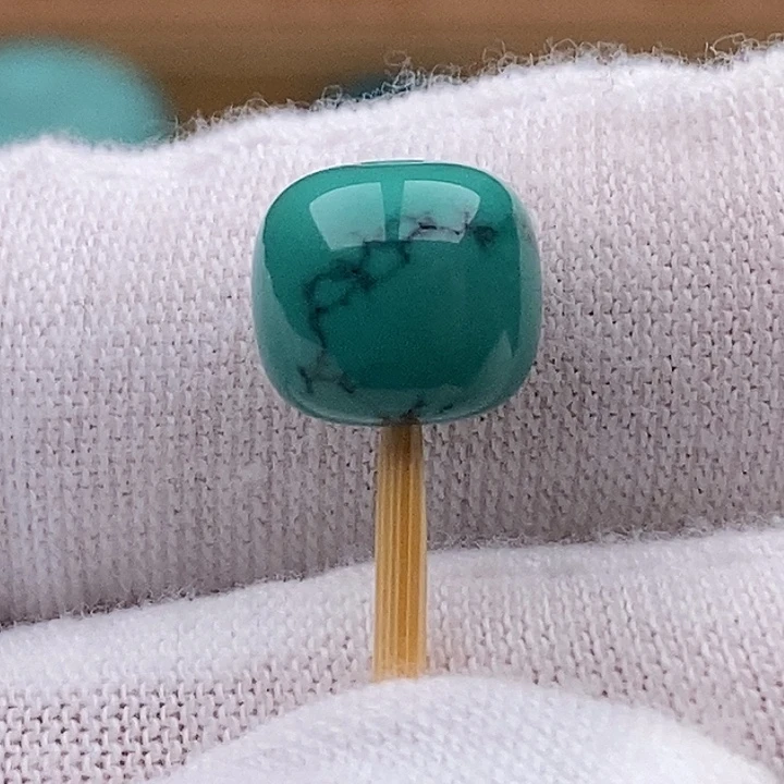 绿松石未镶嵌珠宝奇石9.6