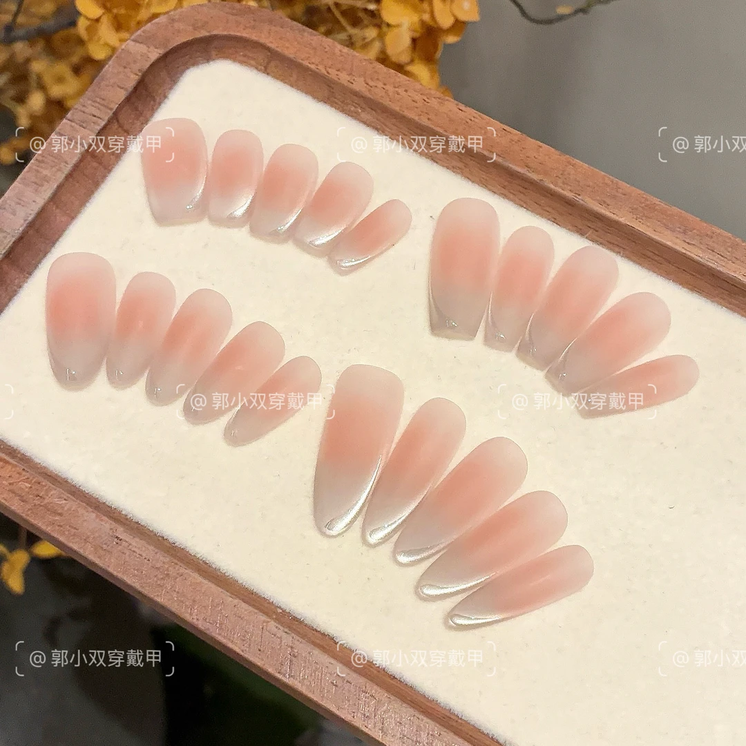 郭小双穿戴甲【云朵奶盖】手绘水彩版10片盒装-S22381