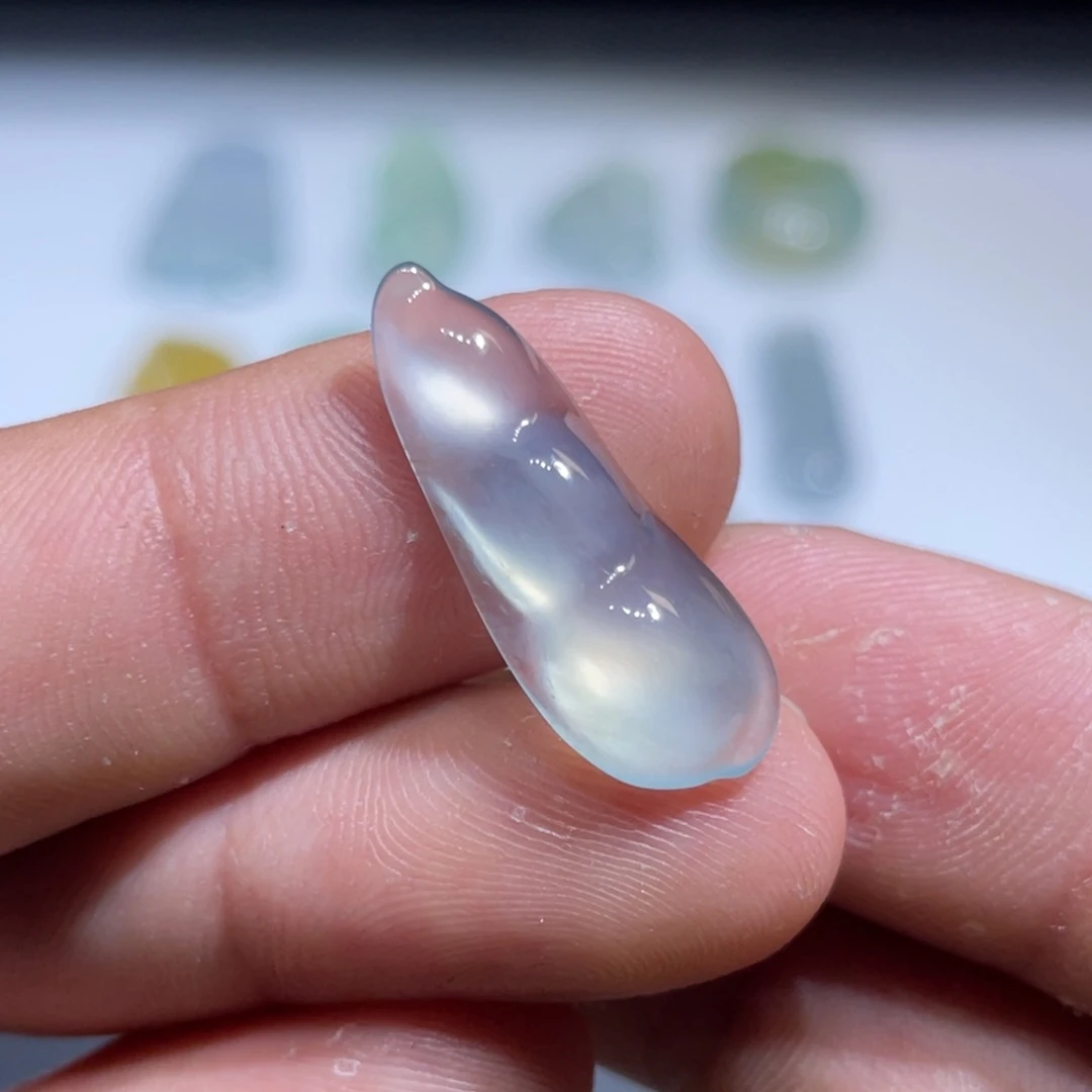 颈饰未镶嵌翡翠豆子