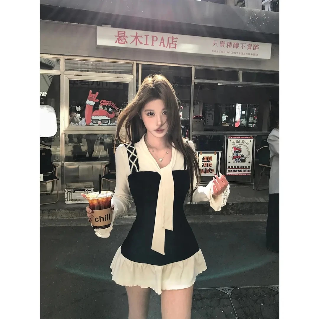 千金风假两件收腰连衣裙女长袖蕾丝设计感百搭拼接高级显瘦裙子