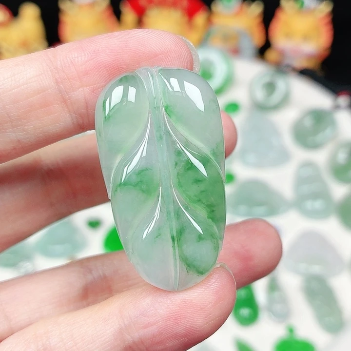 翡翠未镶嵌颈饰缅甸天然A货翡翠