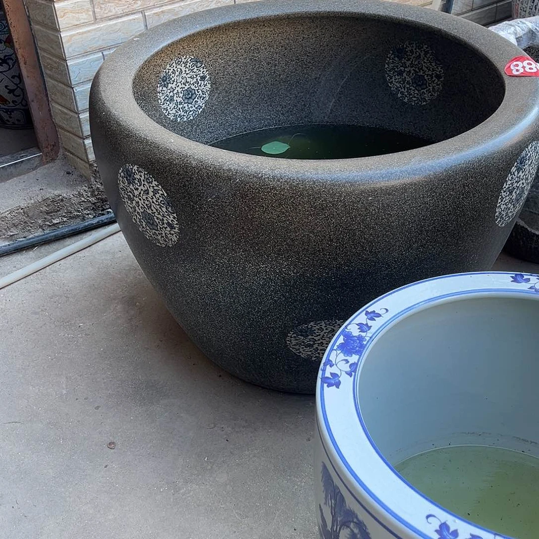 景德镇陶瓷鱼缸艺术中****！