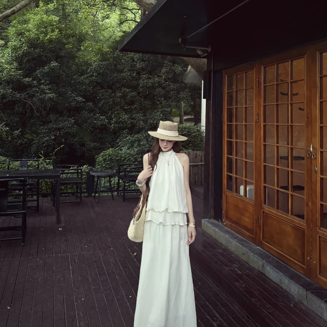 【清仓现货发】天丝+亚麻老钱风挂脖收腰上衣+A字大版长裙套装