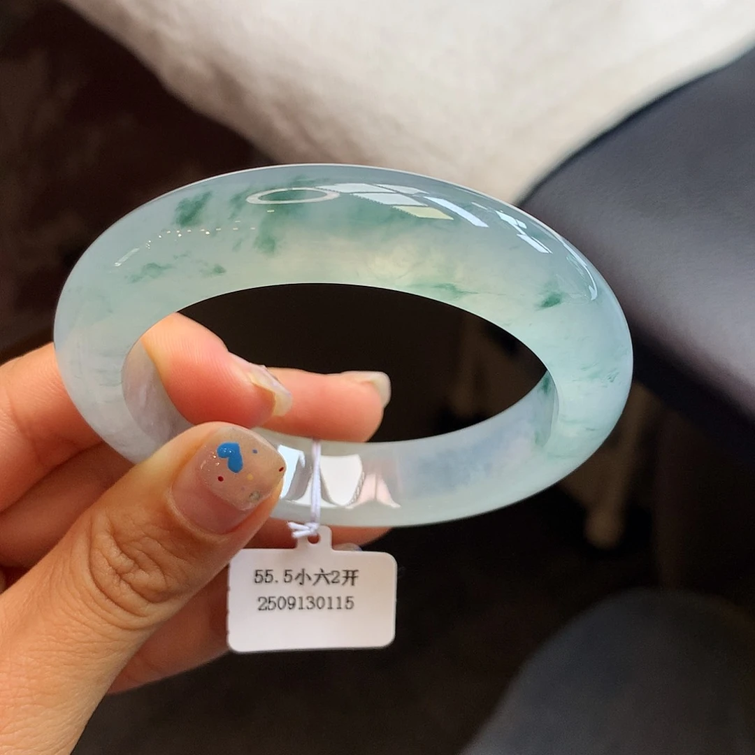 未镶嵌手镯翡翠56冰飘花