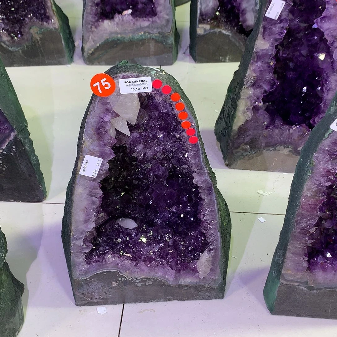 紫晶未镶嵌大型摆件（非配饰）