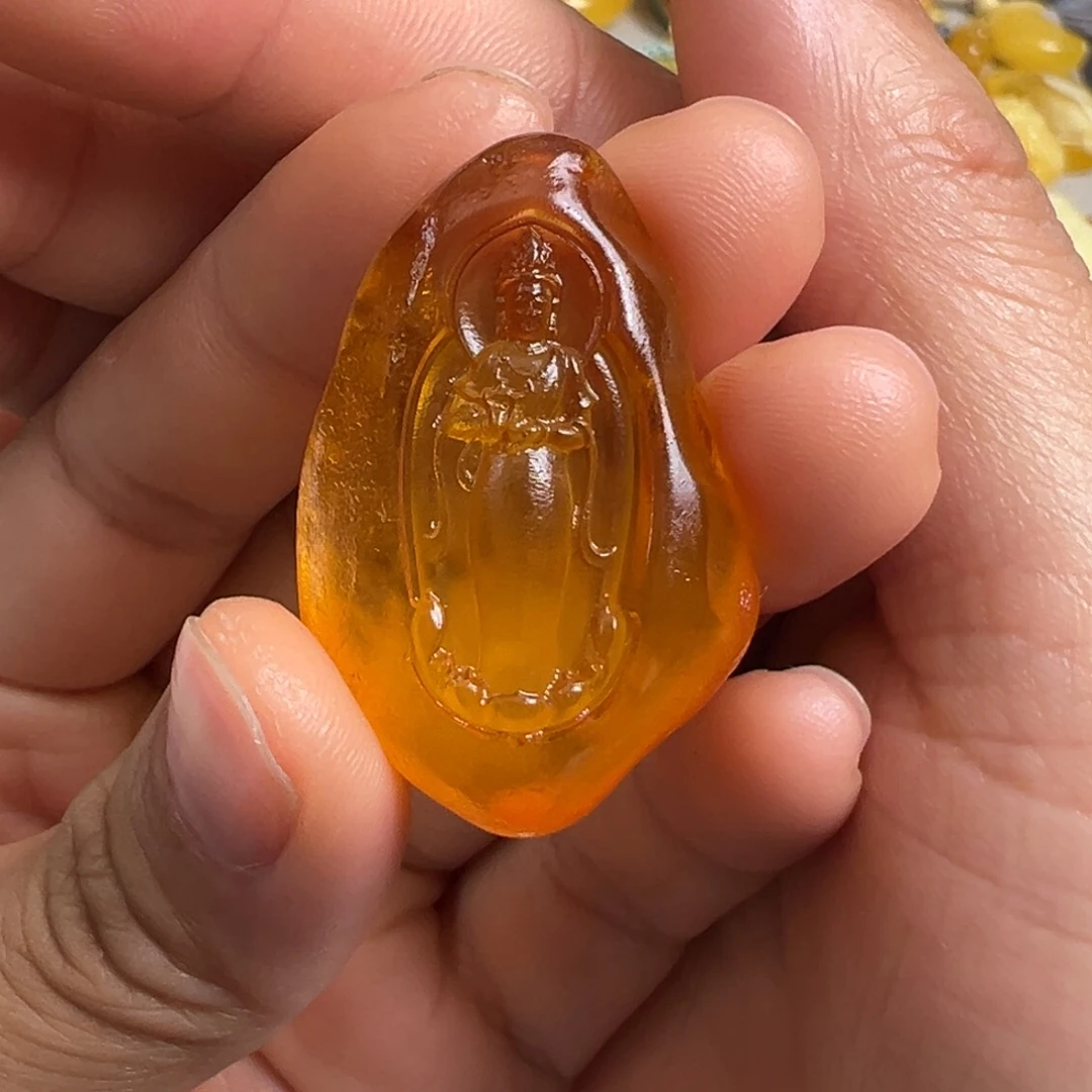 琥珀未镶嵌裸石琥珀