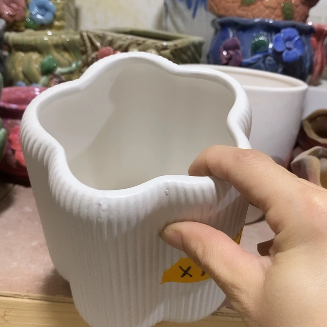 摆件陶盆有孔 瑕疵介意勿拍
