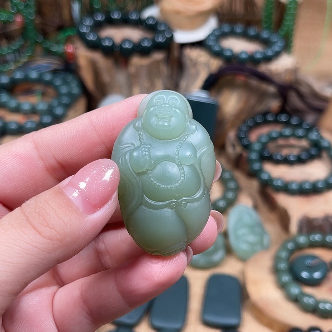 和田玉未镶嵌颈饰