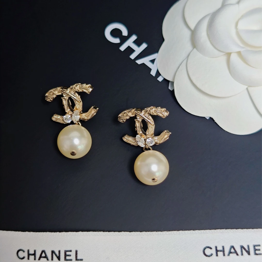 99新 Chanel/香奈儿 耳环珍珠金色气质竹节时尚浮雕