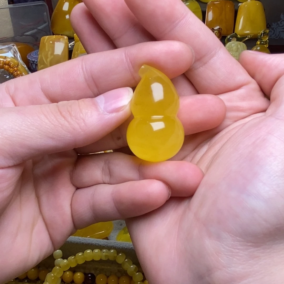 琥珀未镶嵌裸石蜜蜡